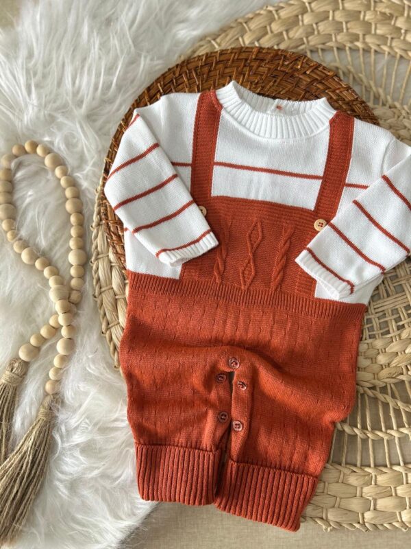 macacao jardineira terracota